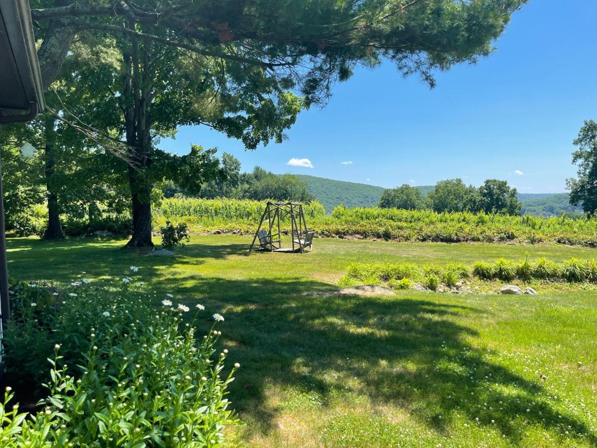 Country Lake House Nestled Between Vineyards Warren Εξωτερικό φωτογραφία